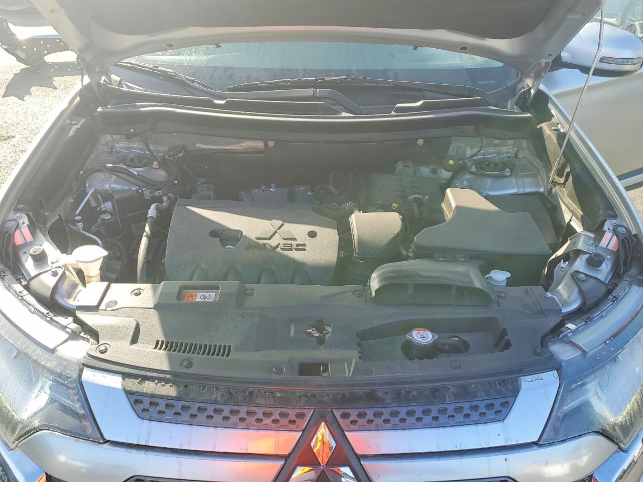 2020 MITSUBISHI OUTLANDER