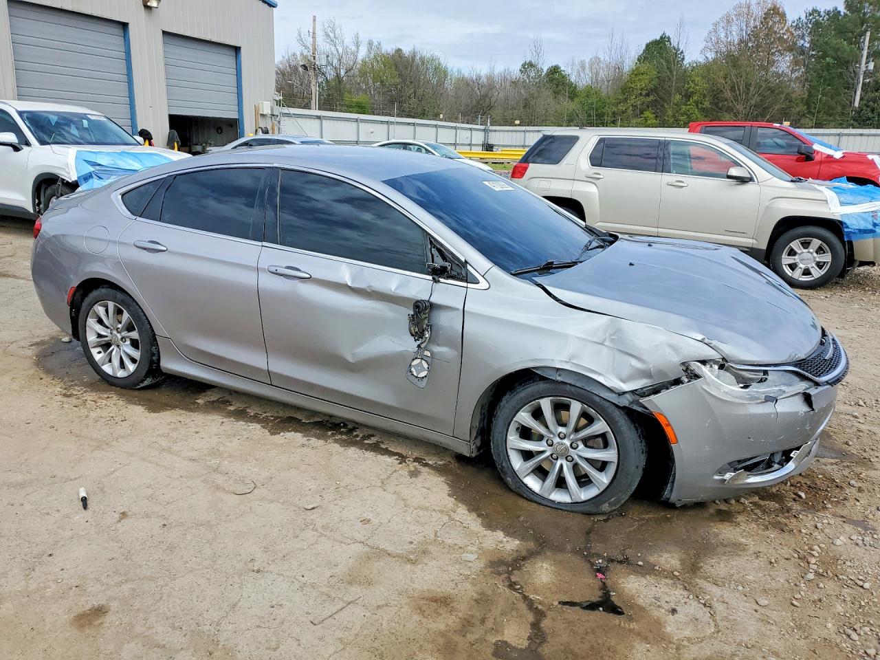 2015 CHRYSLER 200
