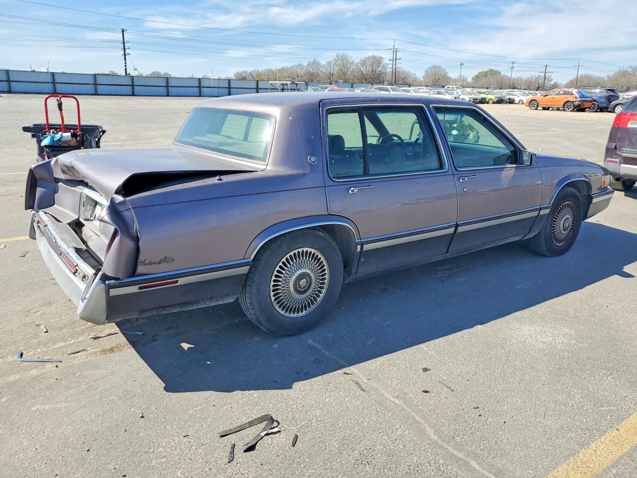 1993 CADILLAC DEVILLE