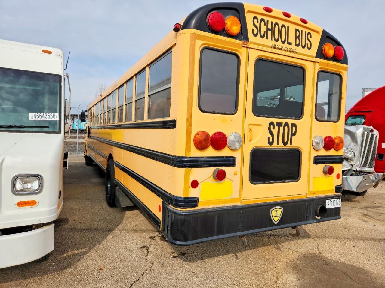 2009 IC CORPORATION CE SERIES