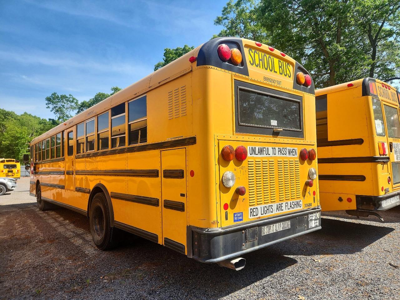 2015 IC CORPORATION 3000 RE