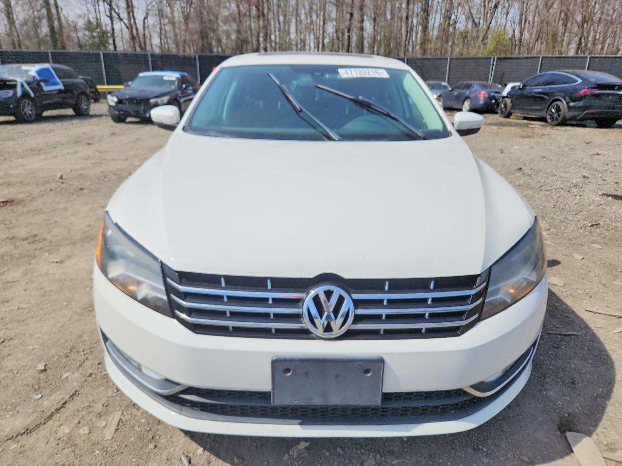 2015 VOLKSWAGEN PASSAT