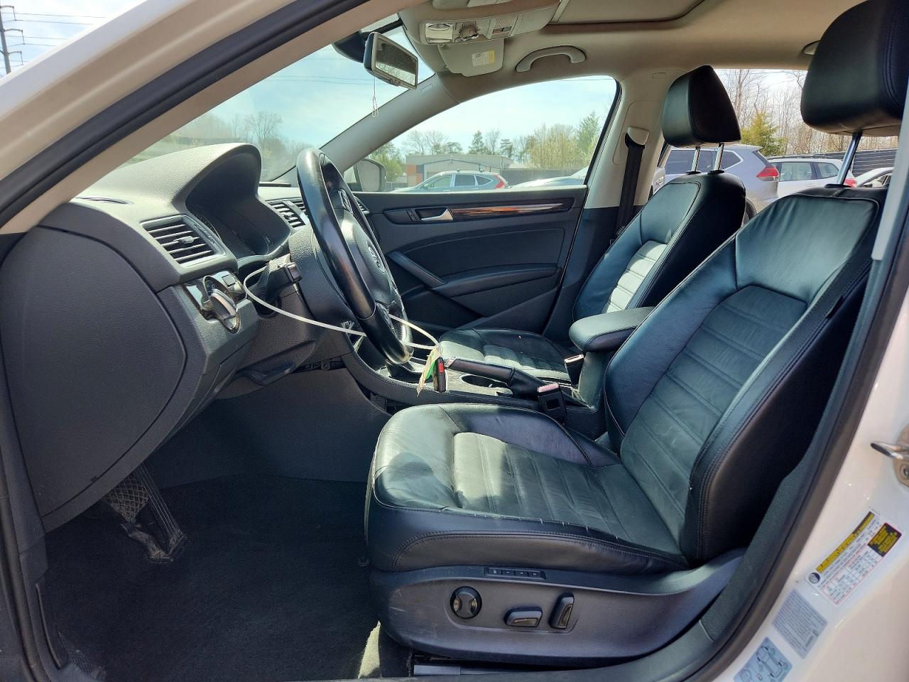 2015 VOLKSWAGEN PASSAT