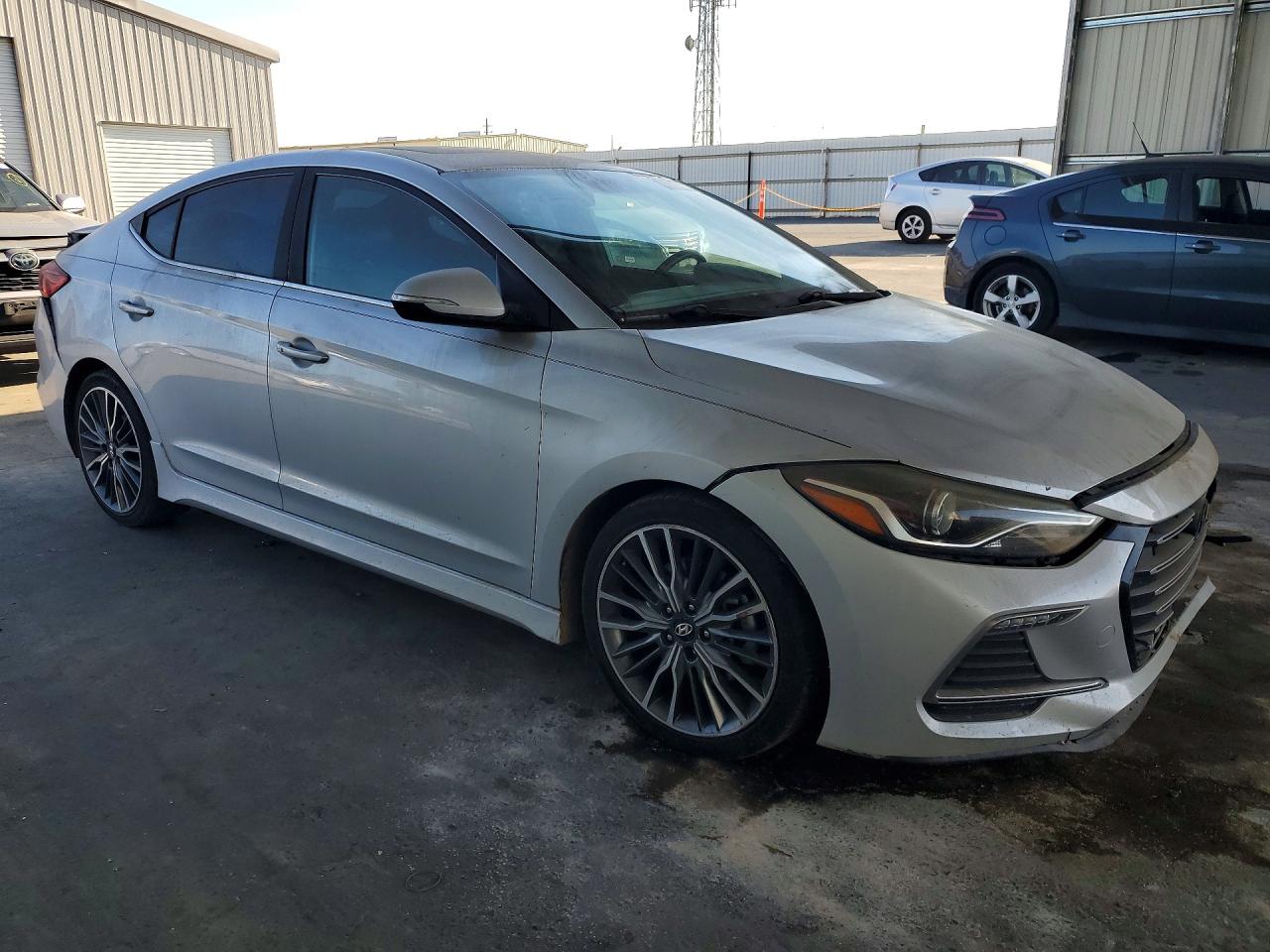 2018 HYUNDAI ELANTRA