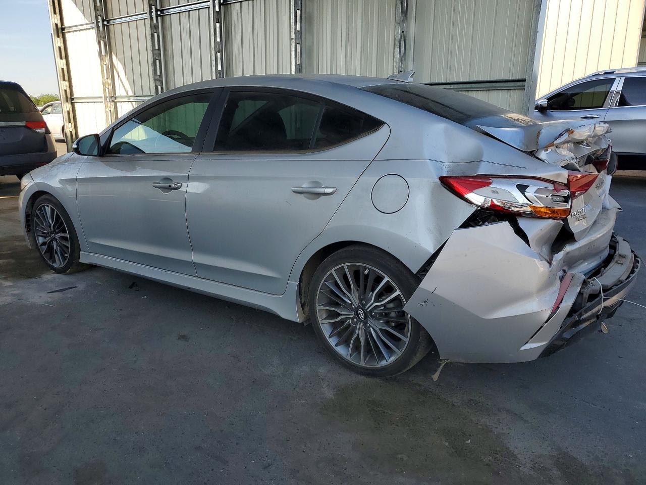 2018 HYUNDAI ELANTRA