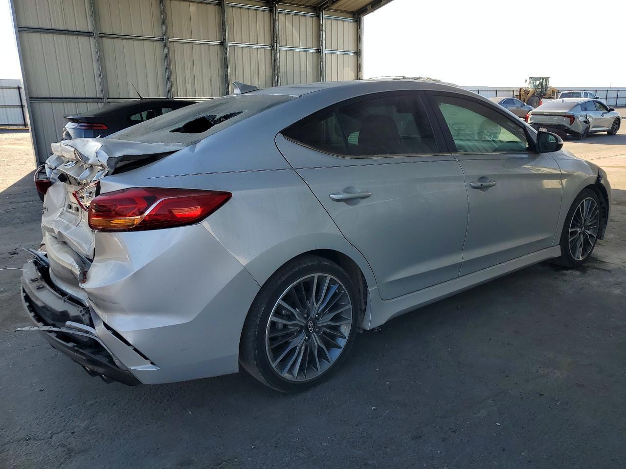 2018 HYUNDAI ELANTRA