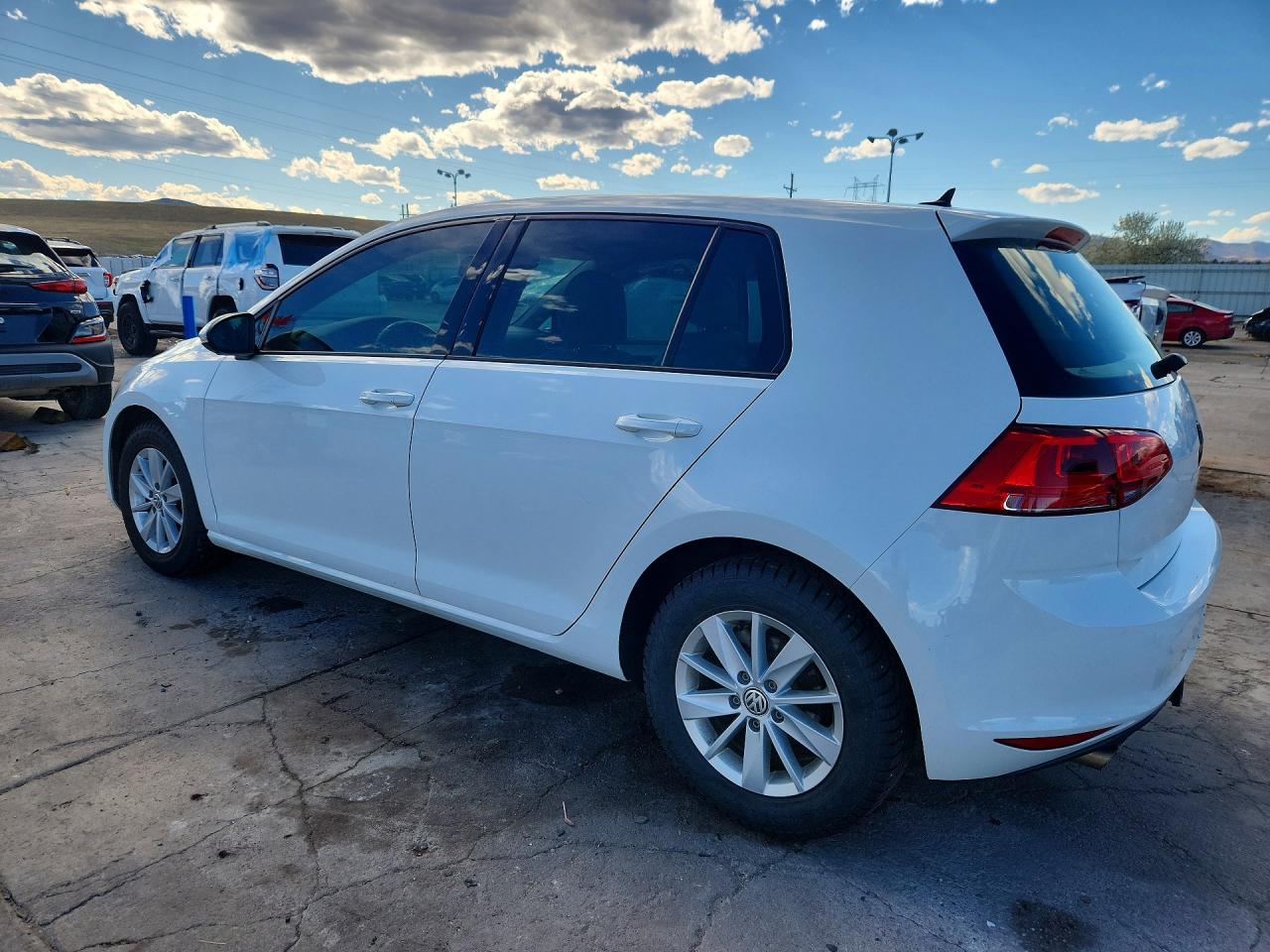 2015 VOLKSWAGEN GOLF