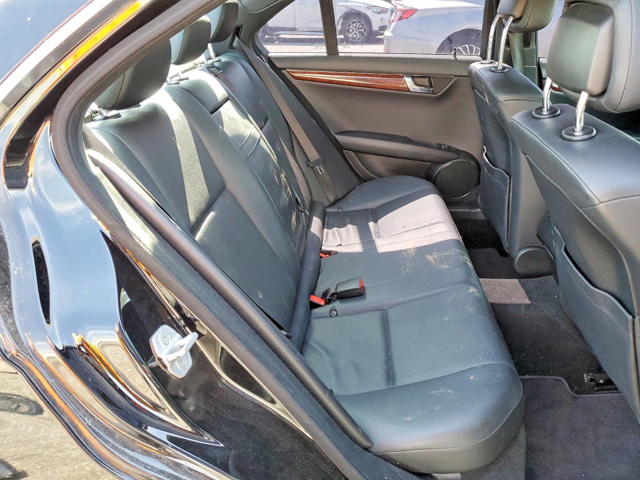 2011 MERCEDES-BENZ C-CLASS
