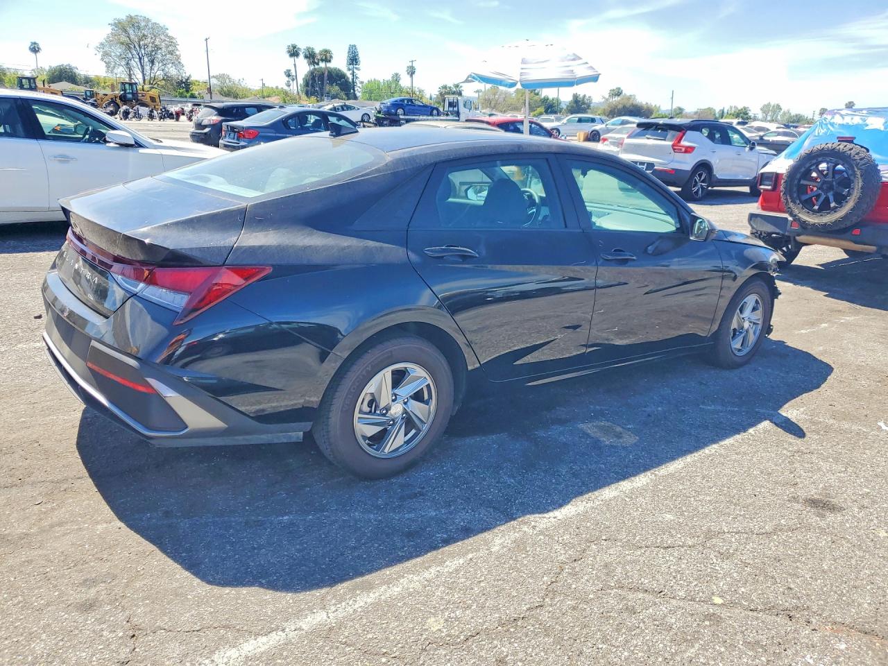 2024 HYUNDAI ELANTRA