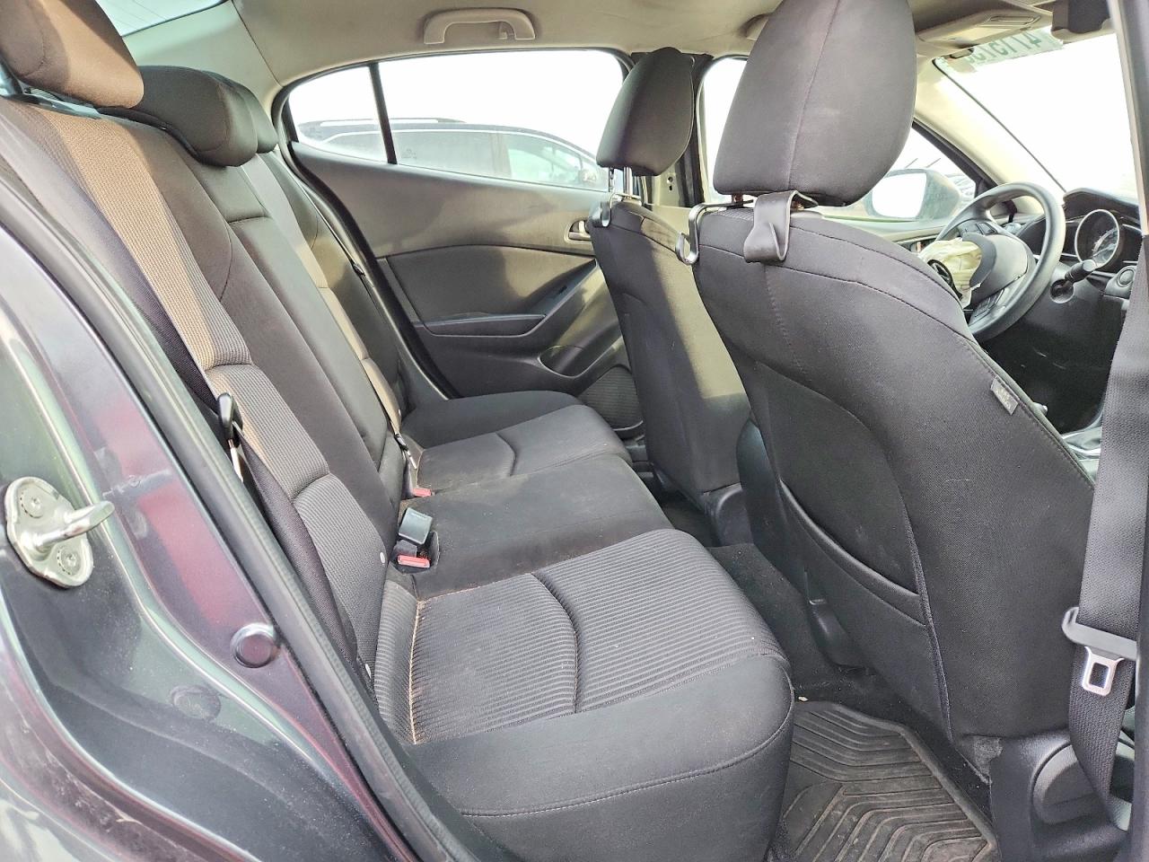 2015 MAZDA 3