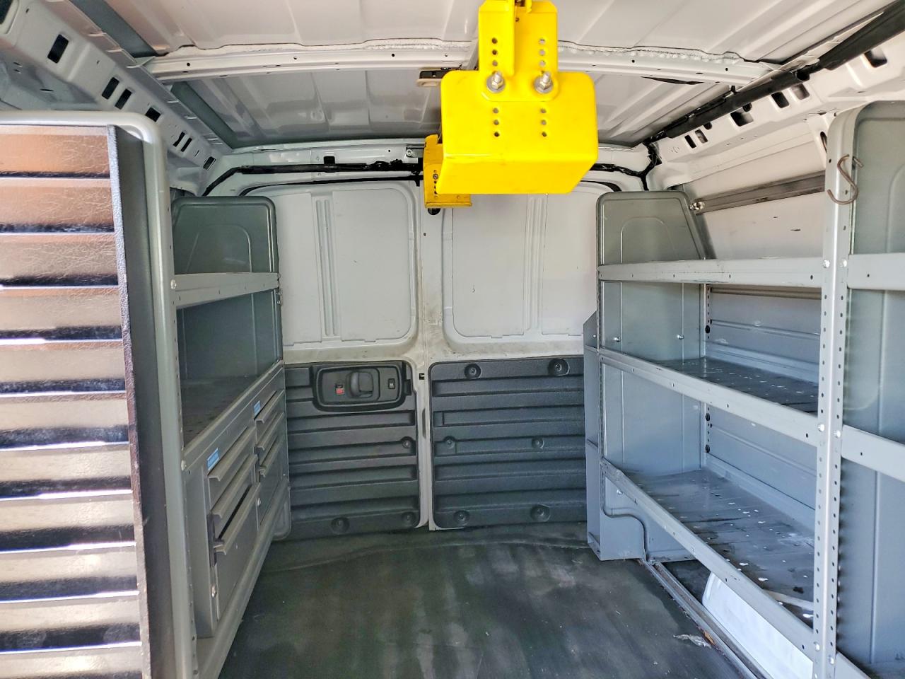 2021 CHEVROLET EXPRESS