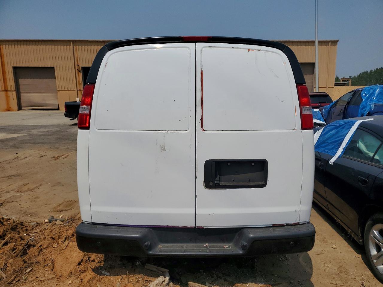 2021 CHEVROLET EXPRESS