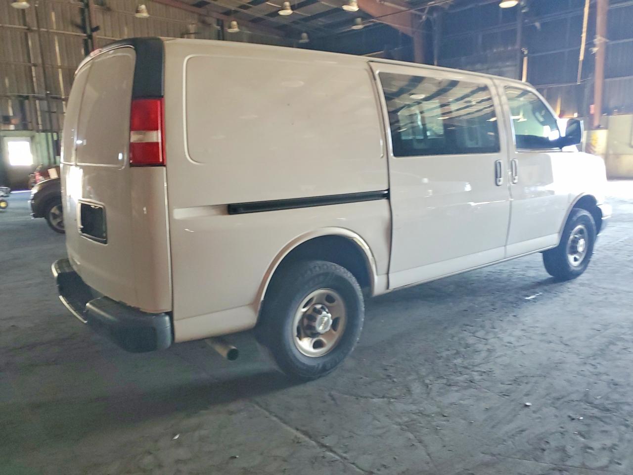2021 CHEVROLET EXPRESS