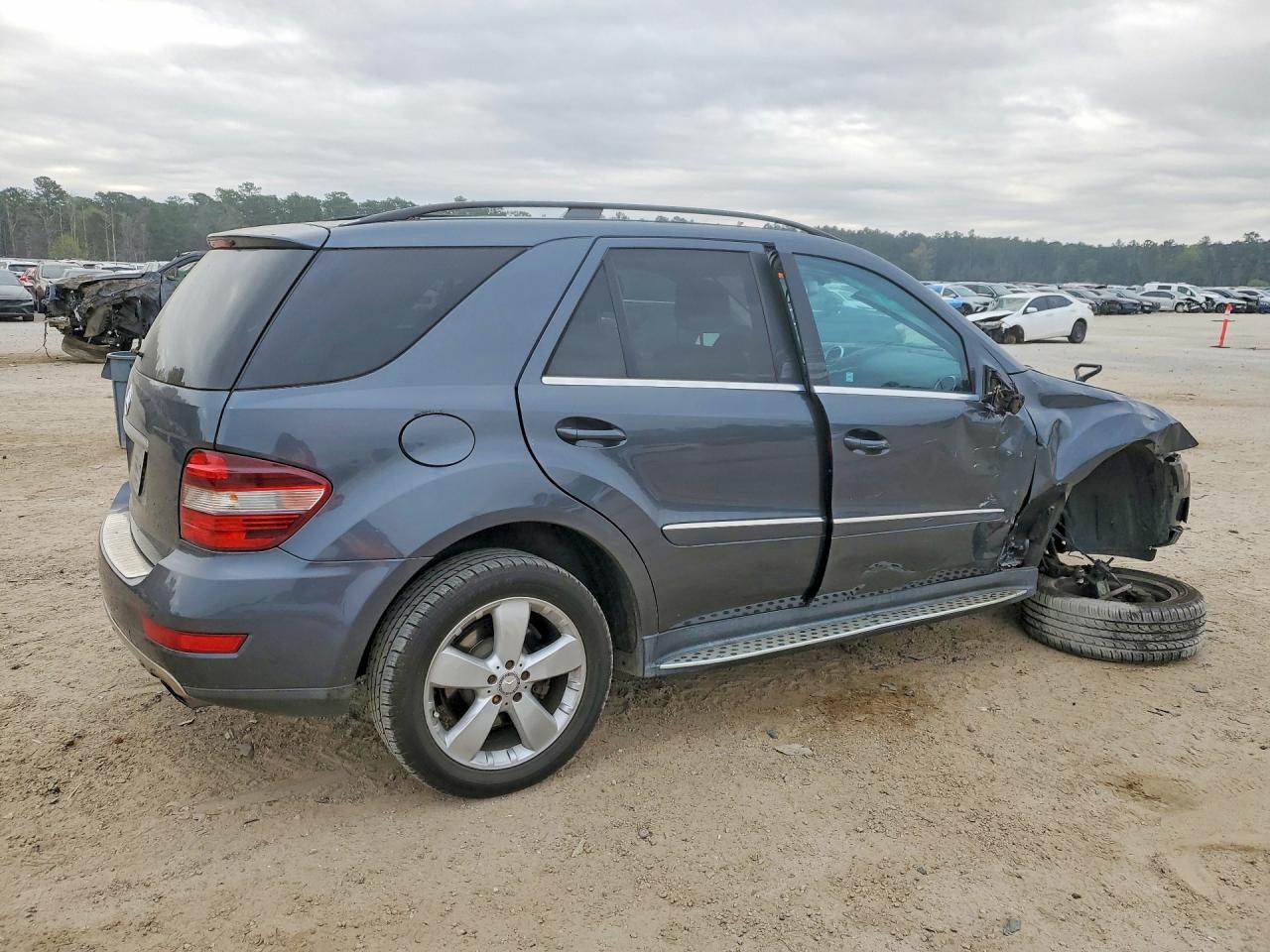 2010 MERCEDES-BENZ M-CLASS
