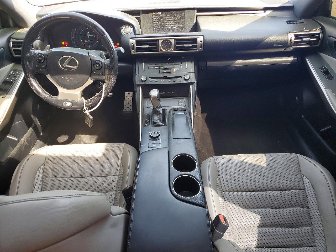 2016 LEXUS IS