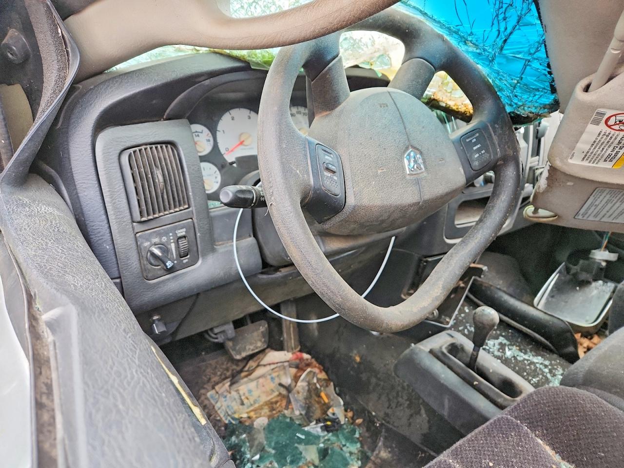 2004 DODGE RAM 2500
