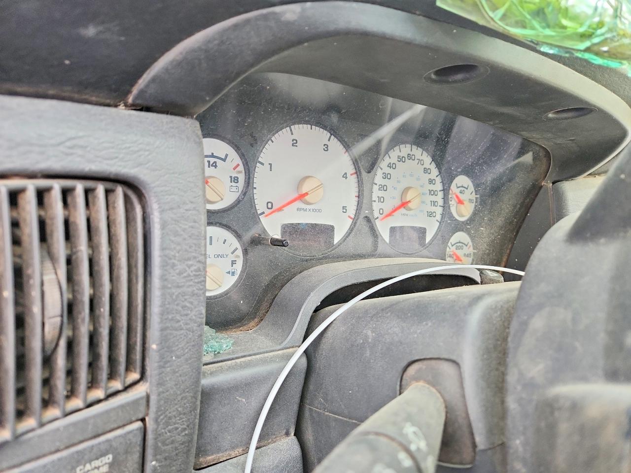 2004 DODGE RAM 2500