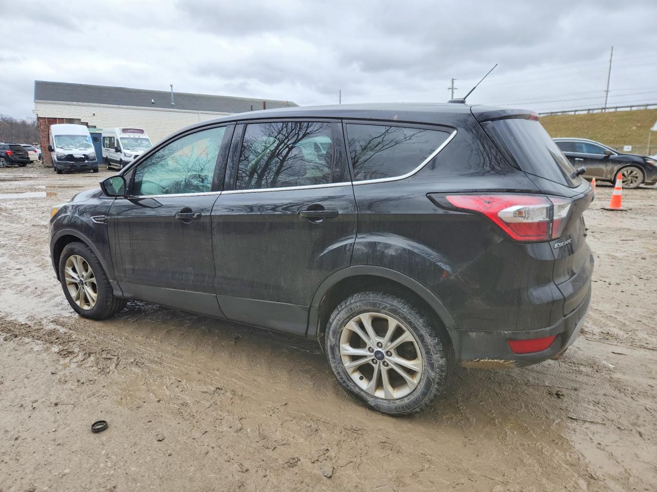 2017 FORD ESCAPE