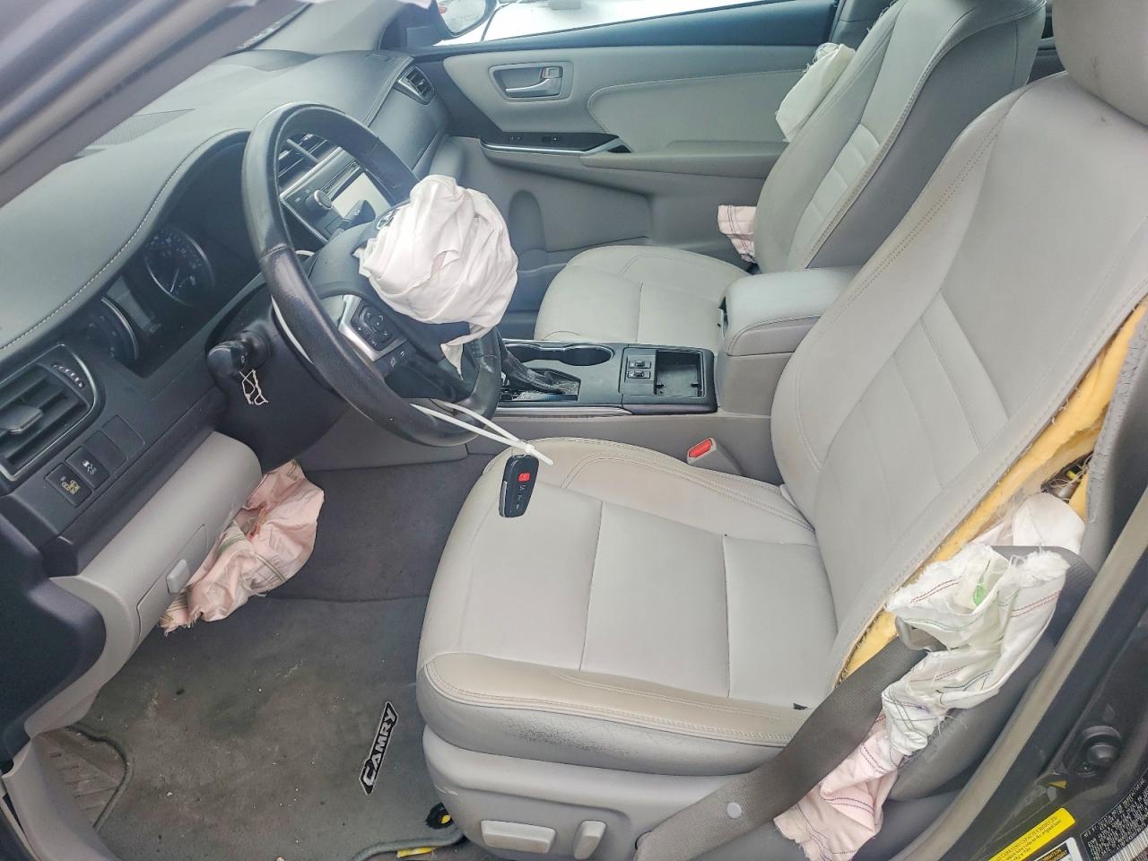 2017 TOYOTA CAMRY