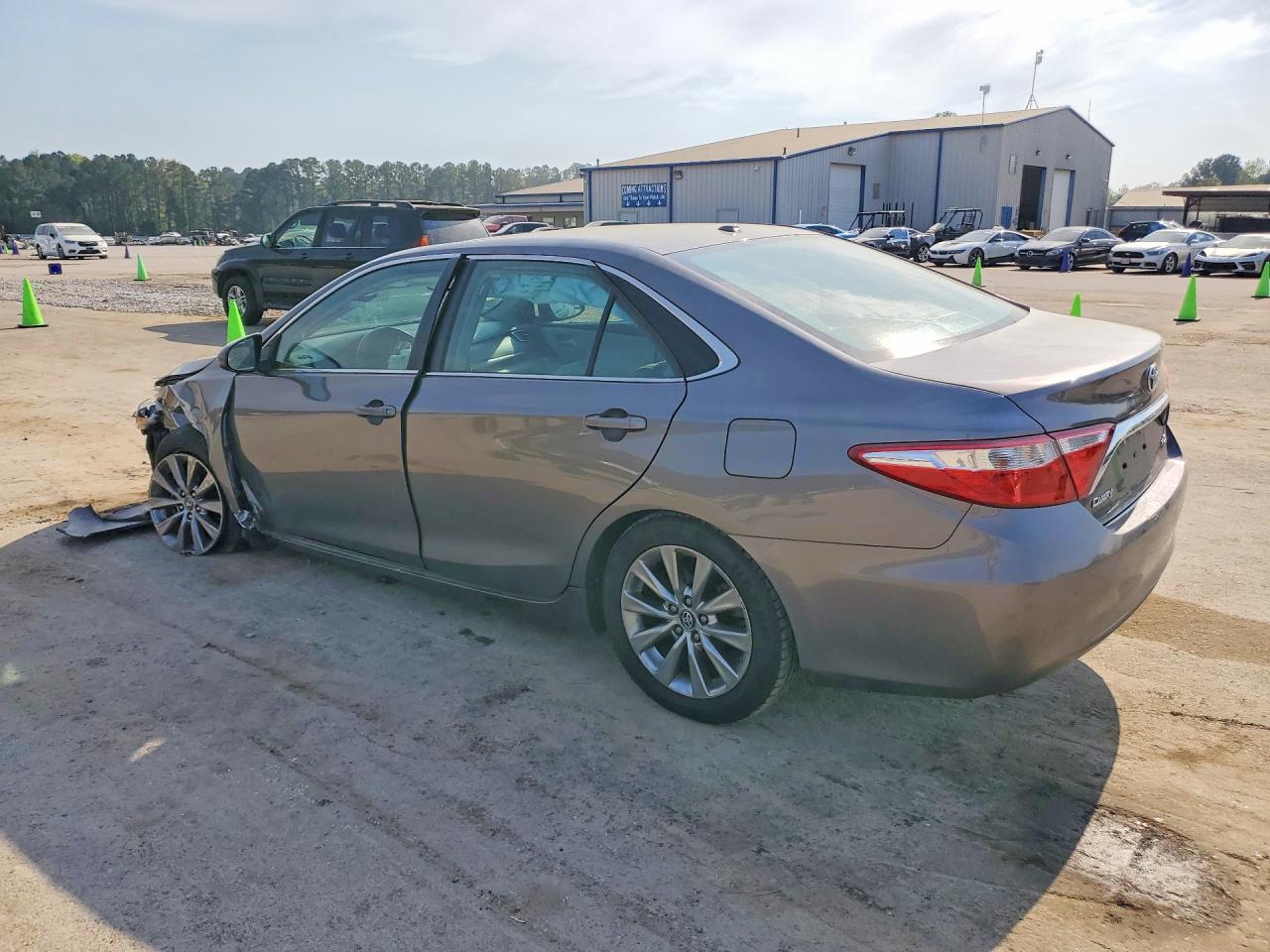 2017 TOYOTA CAMRY