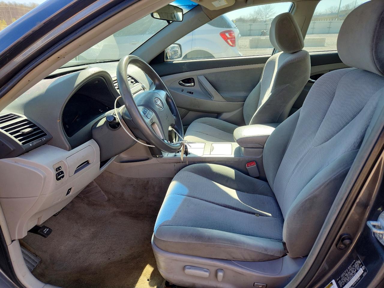 2010 TOYOTA CAMRY