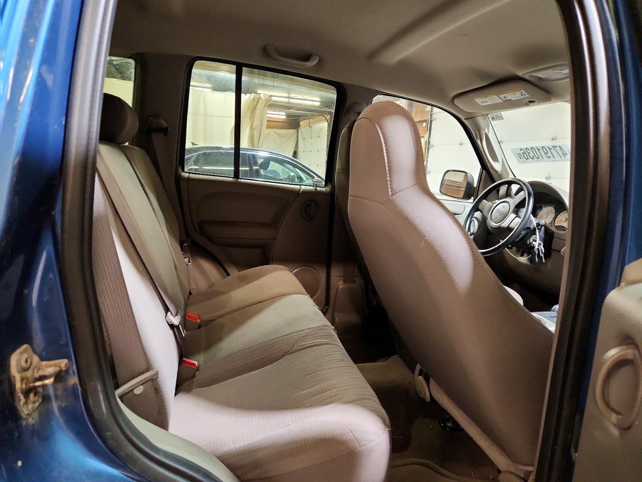 2004 JEEP LIBERTY
