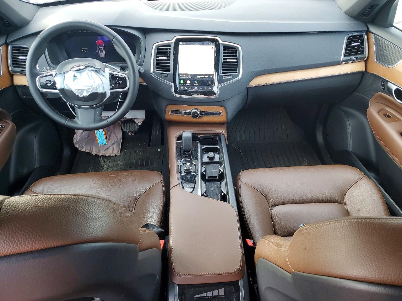 2023 VOLVO XC90