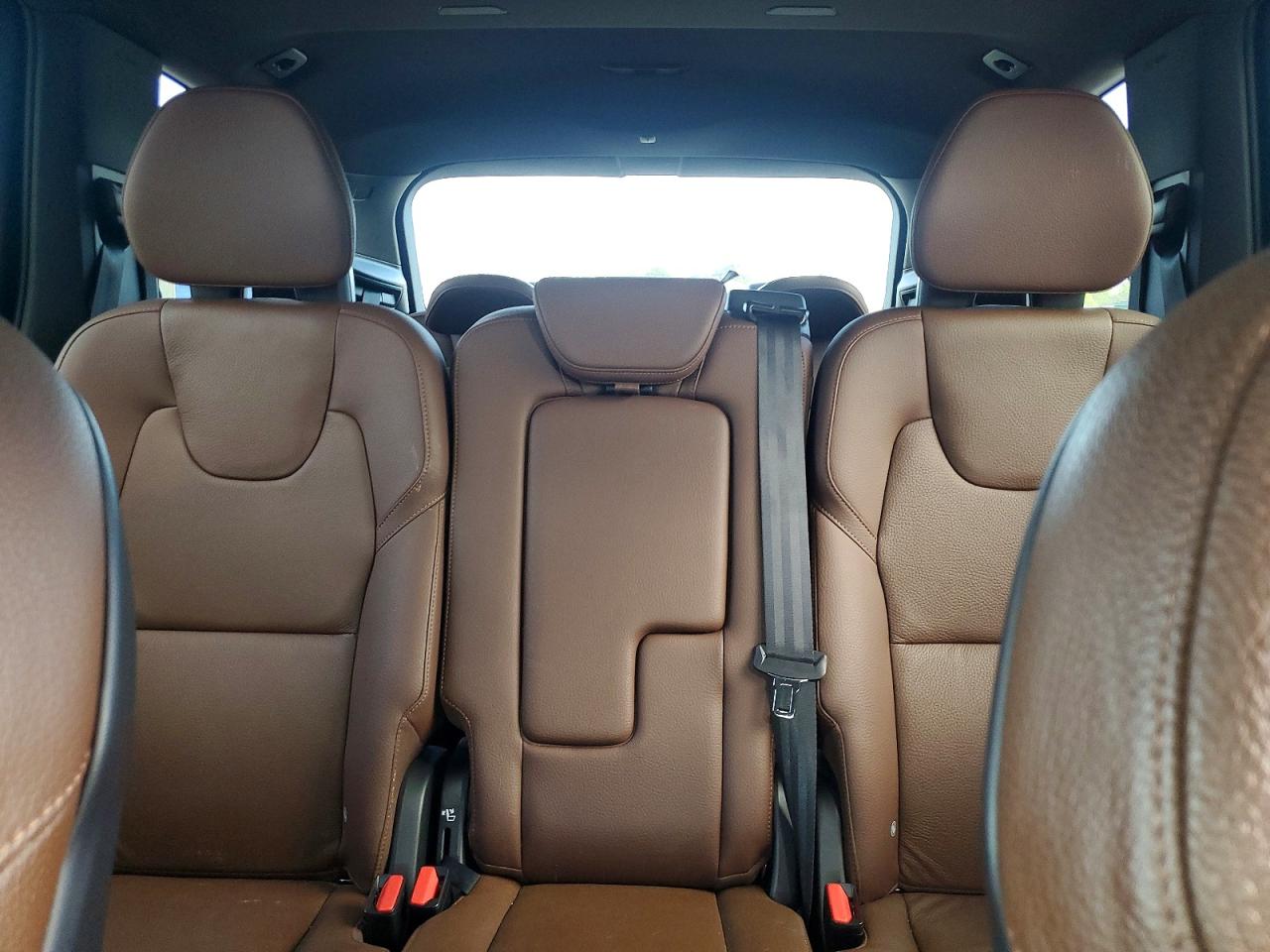 2023 VOLVO XC90