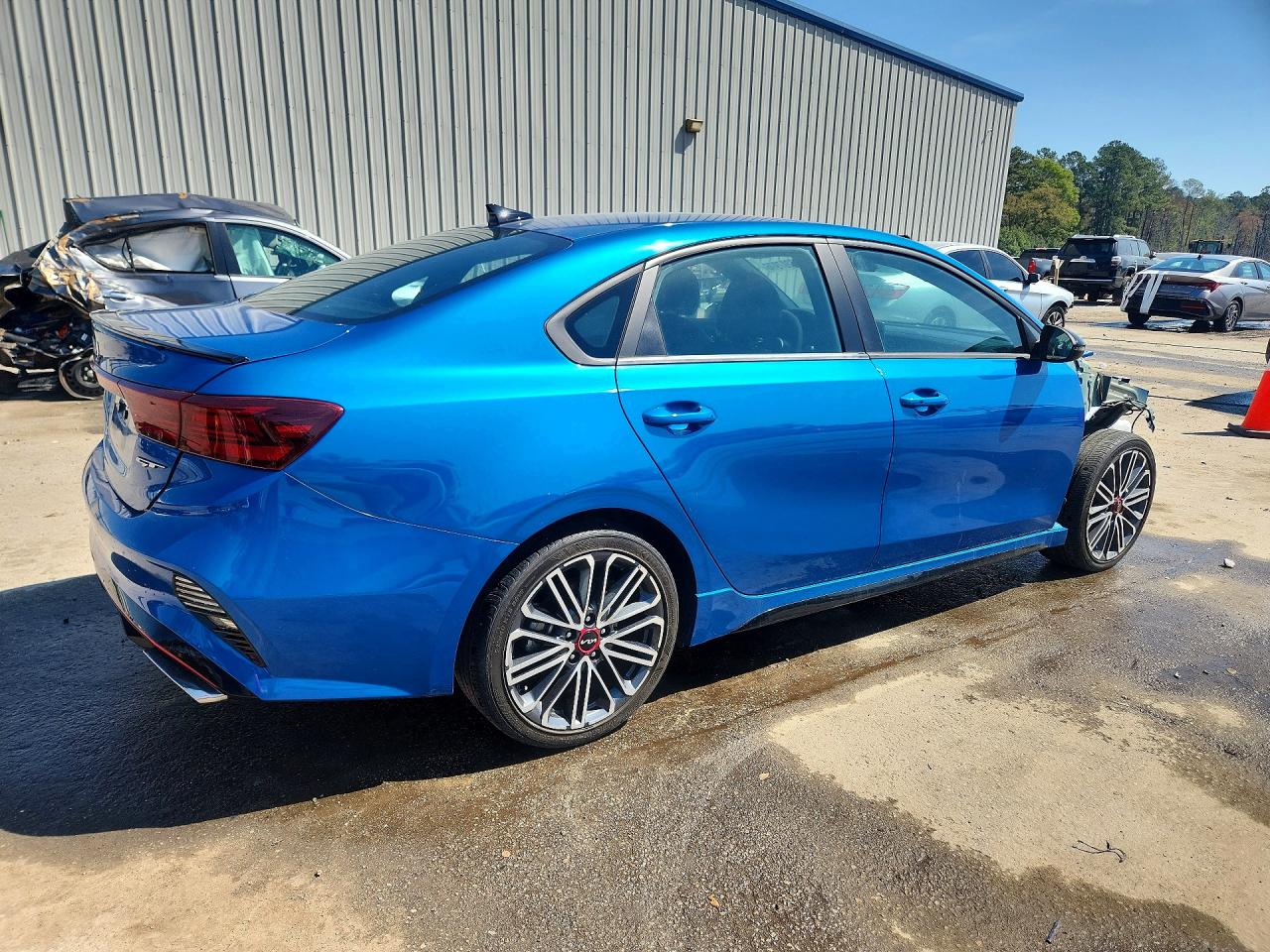 2023 KIA FORTE