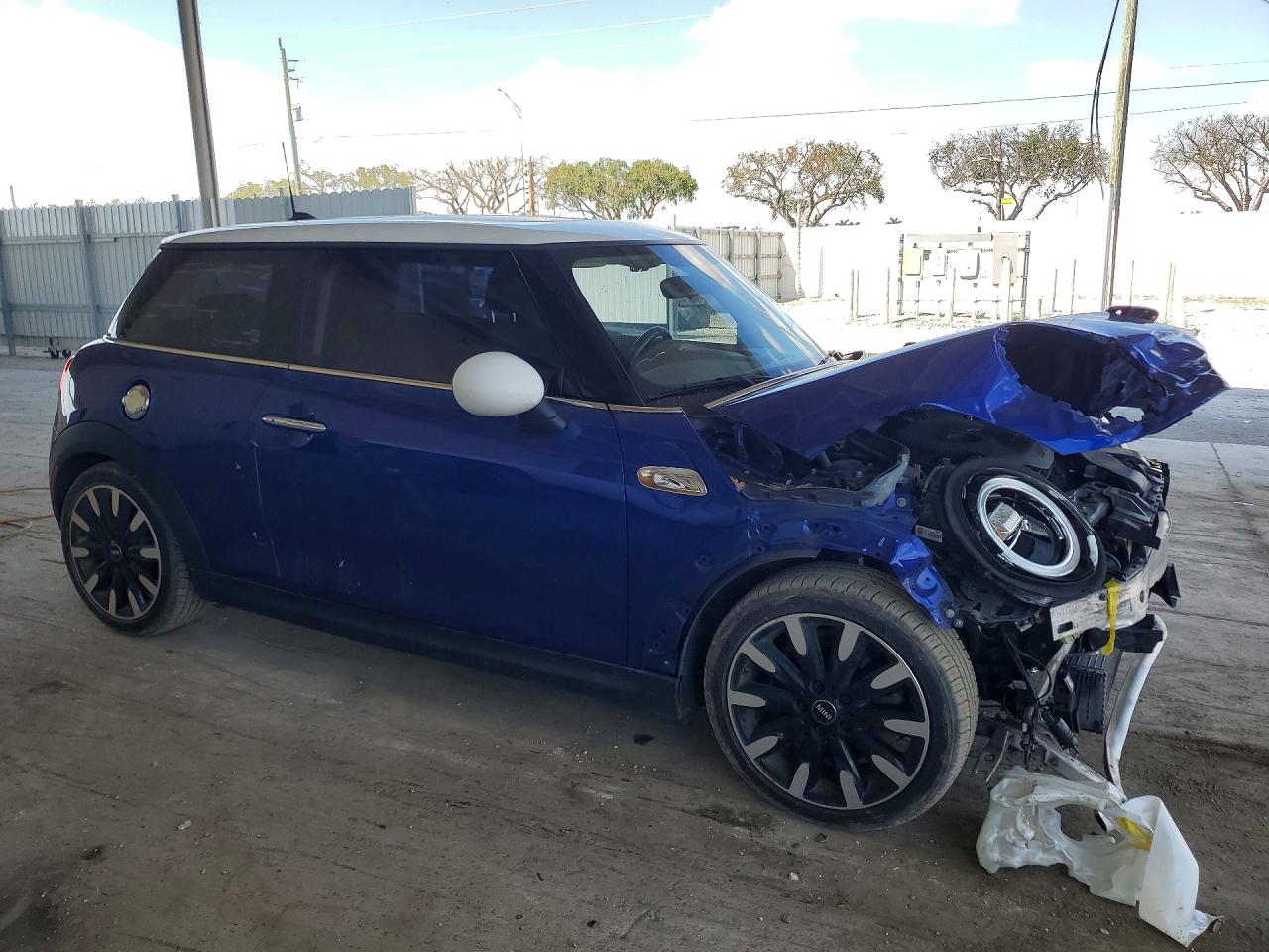 2019 MINI COOPER