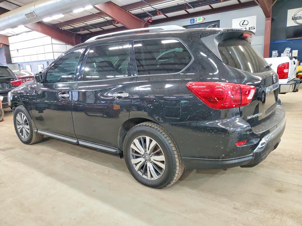 2019 NISSAN PATHFINDER