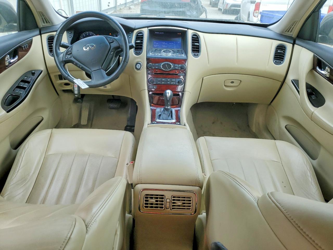 2016 INFINITI QX50