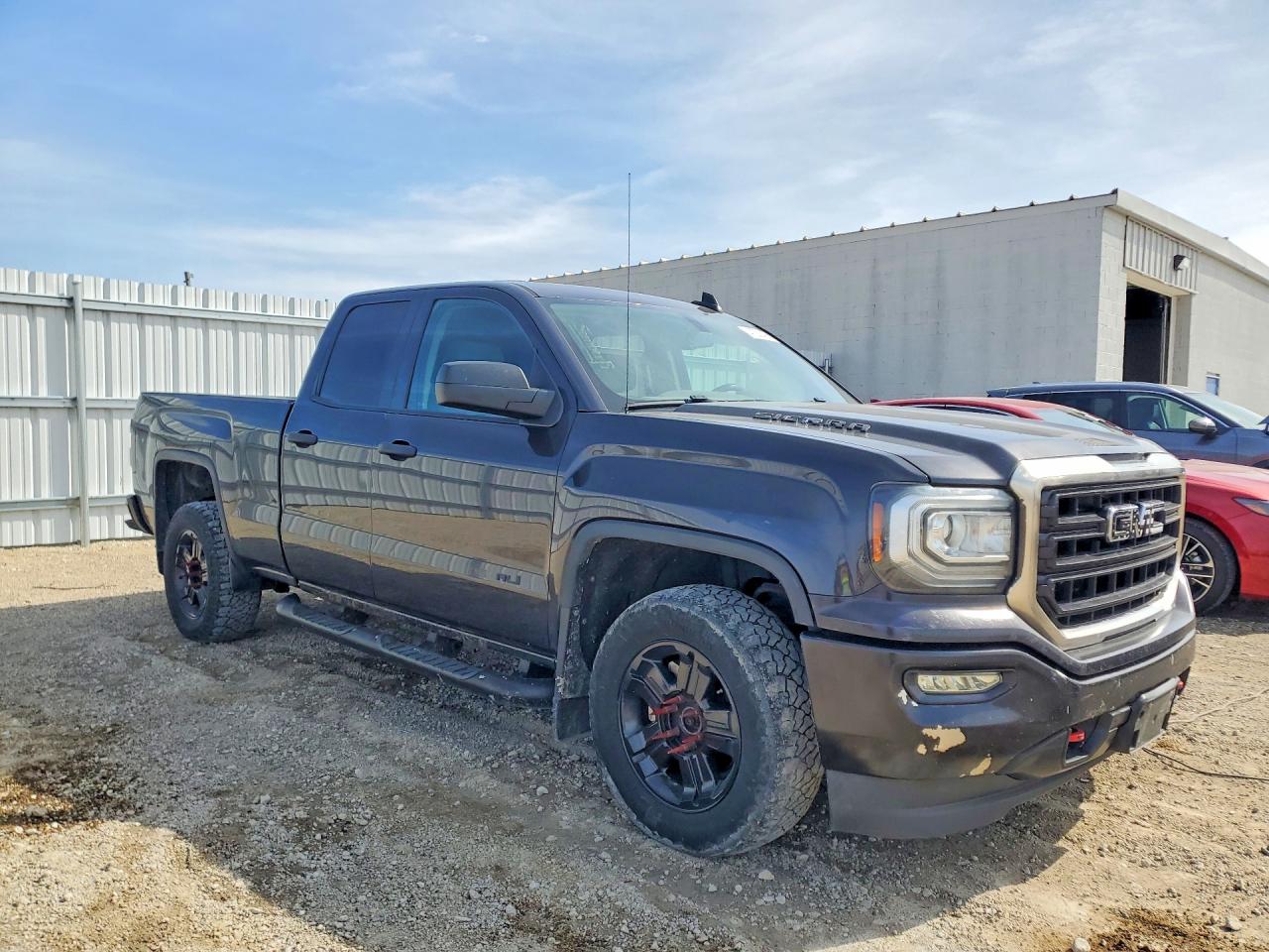 2016 GMC SIERRA