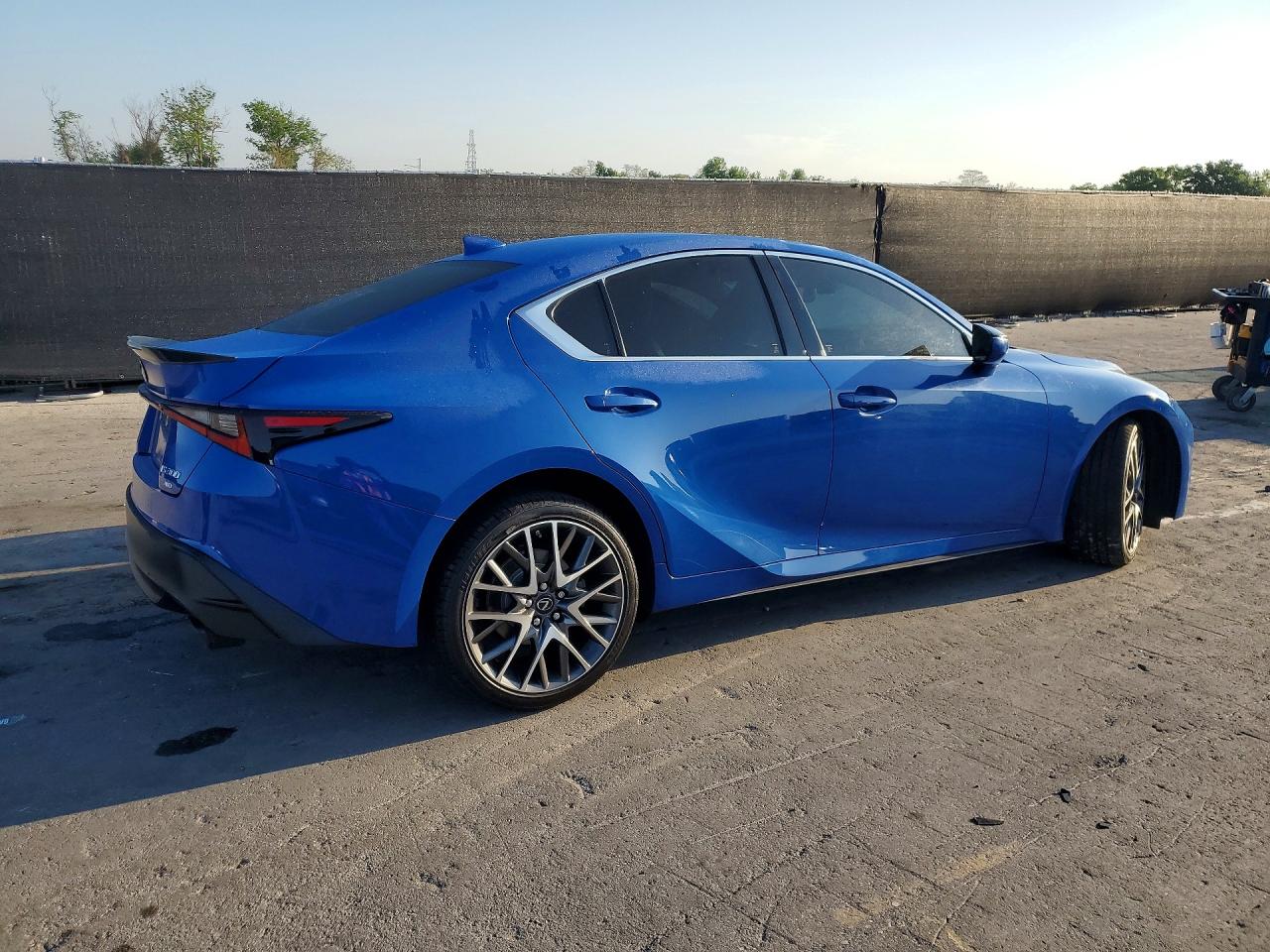 2021 LEXUS IS