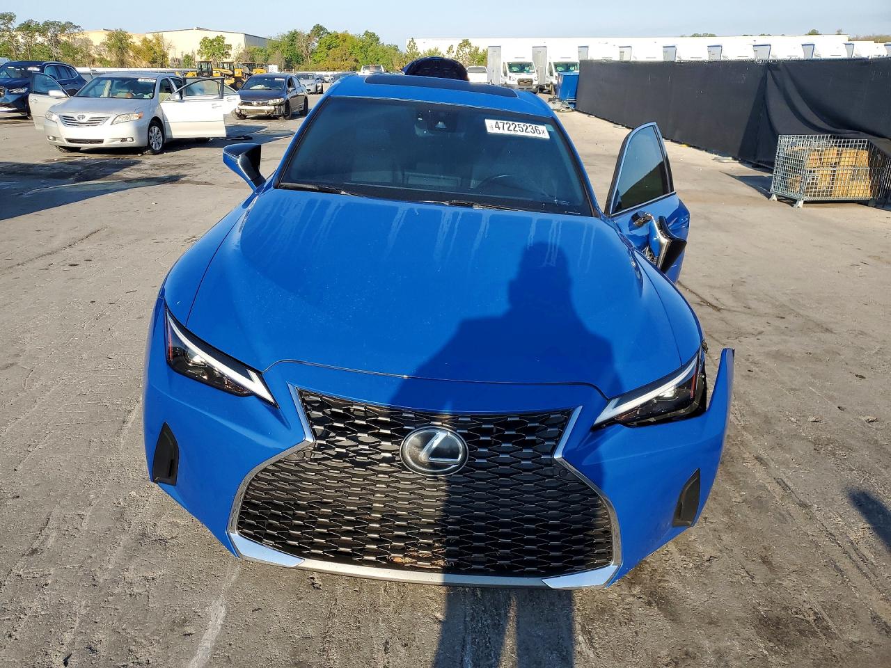 2021 LEXUS IS