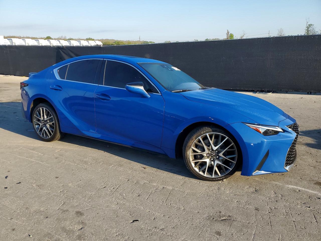 2021 LEXUS IS