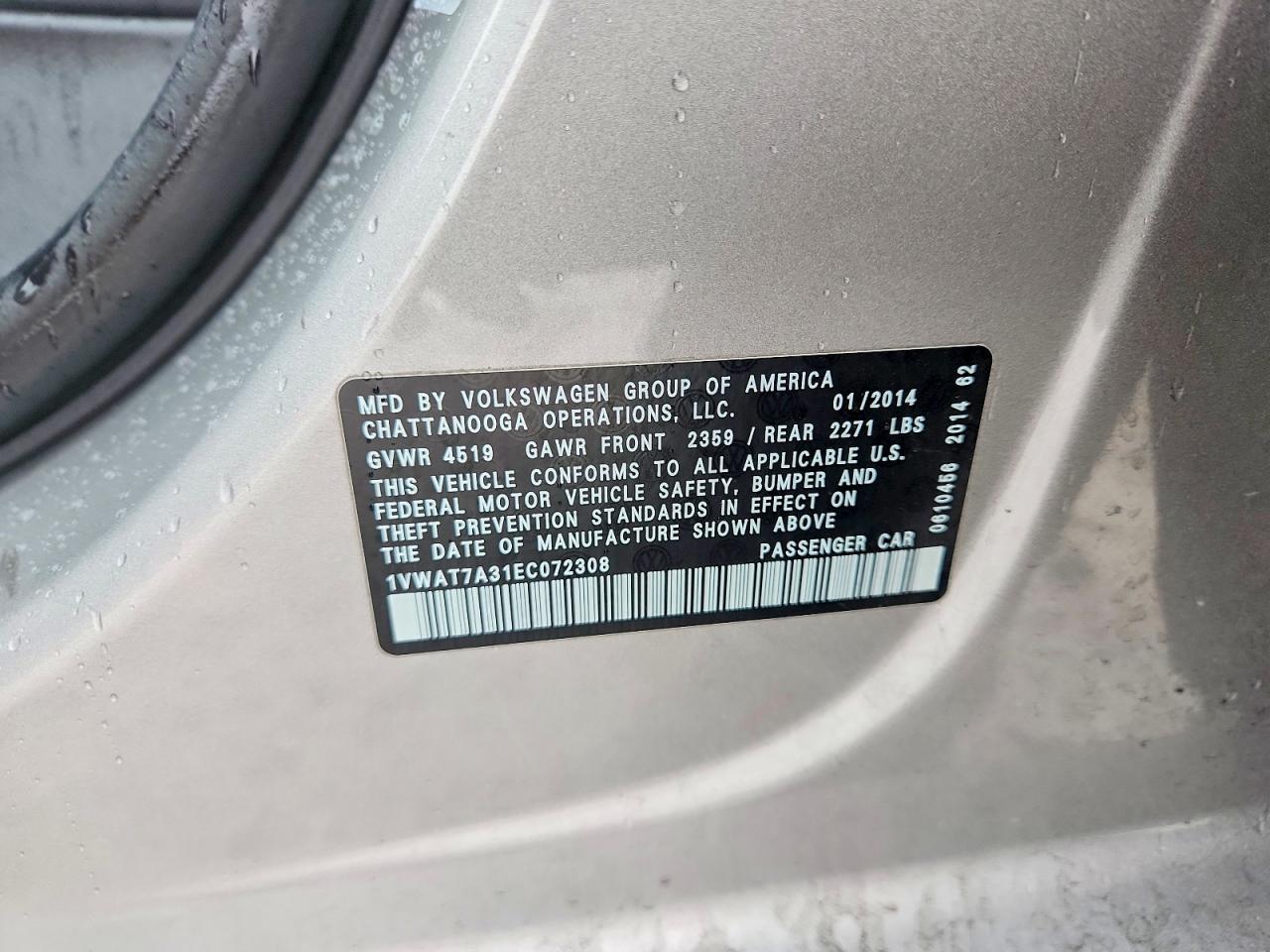 2014 VOLKSWAGEN PASSAT