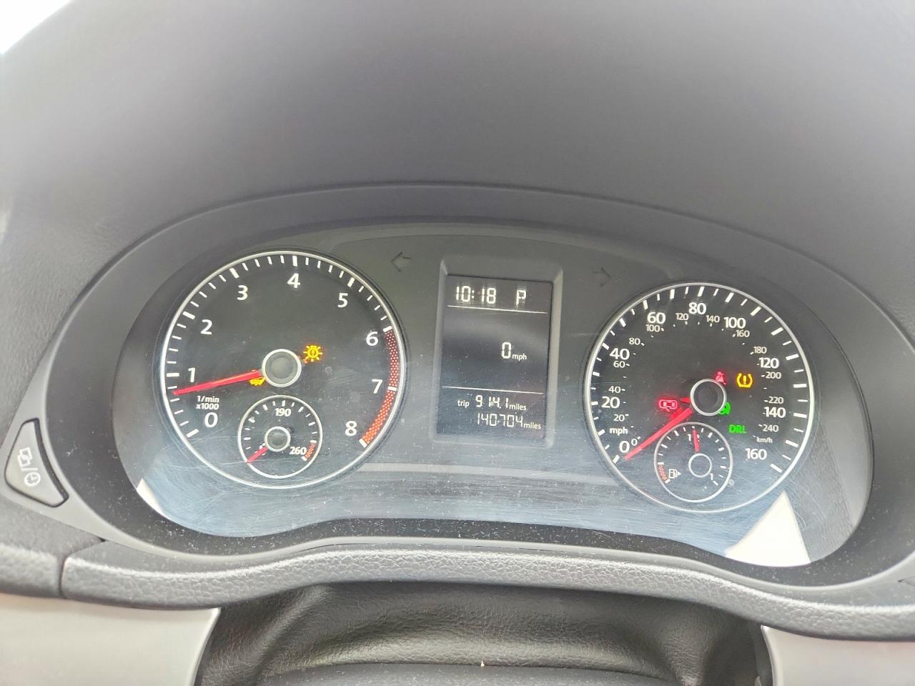 2014 VOLKSWAGEN PASSAT