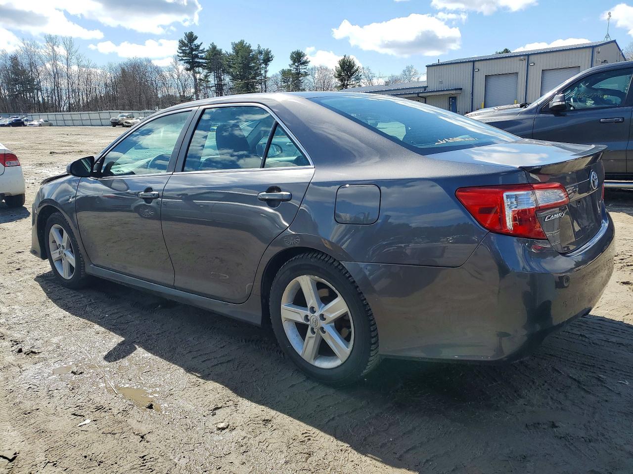 2012 TOYOTA CAMRY