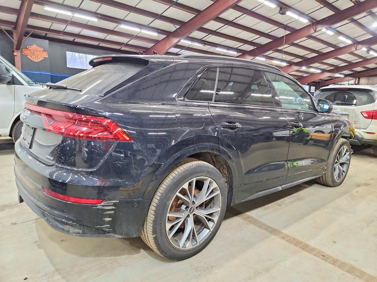 2021 AUDI Q8