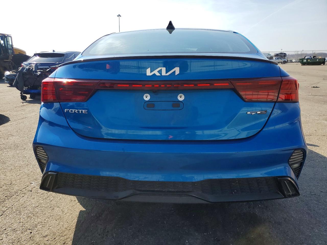 2023 KIA FORTE
