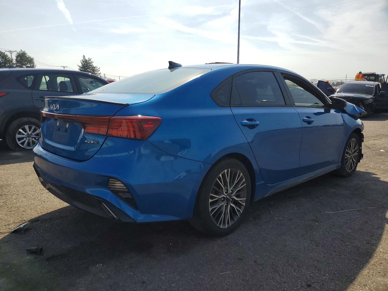 2023 KIA FORTE