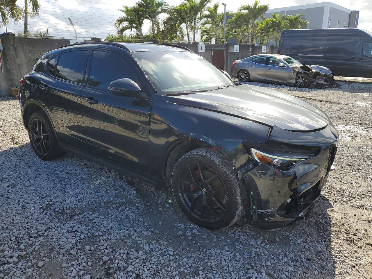 2019 ALFA ROMEO STELVIO