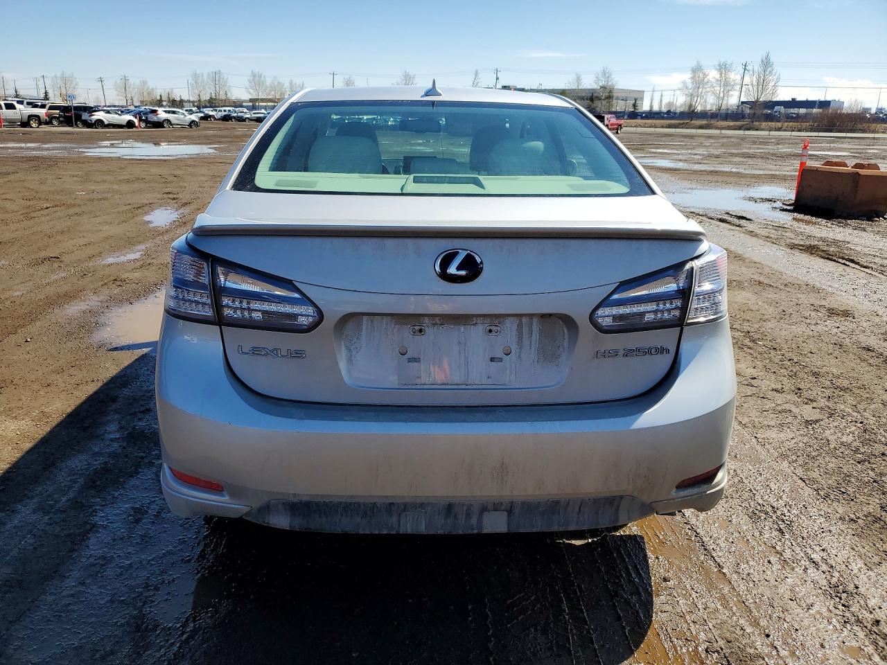 2010 LEXUS HS