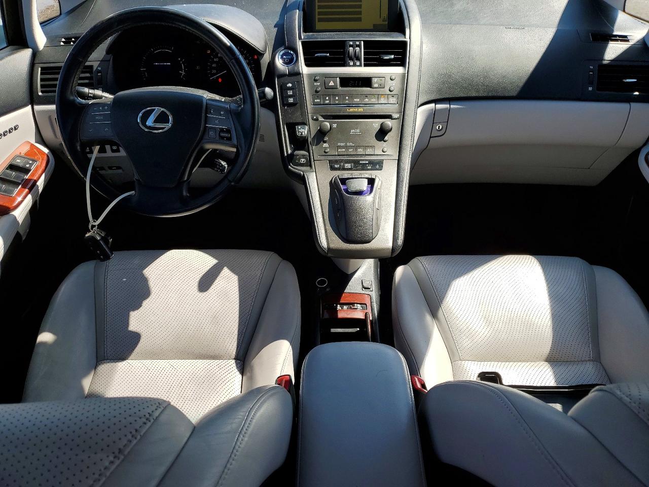 2010 LEXUS HS