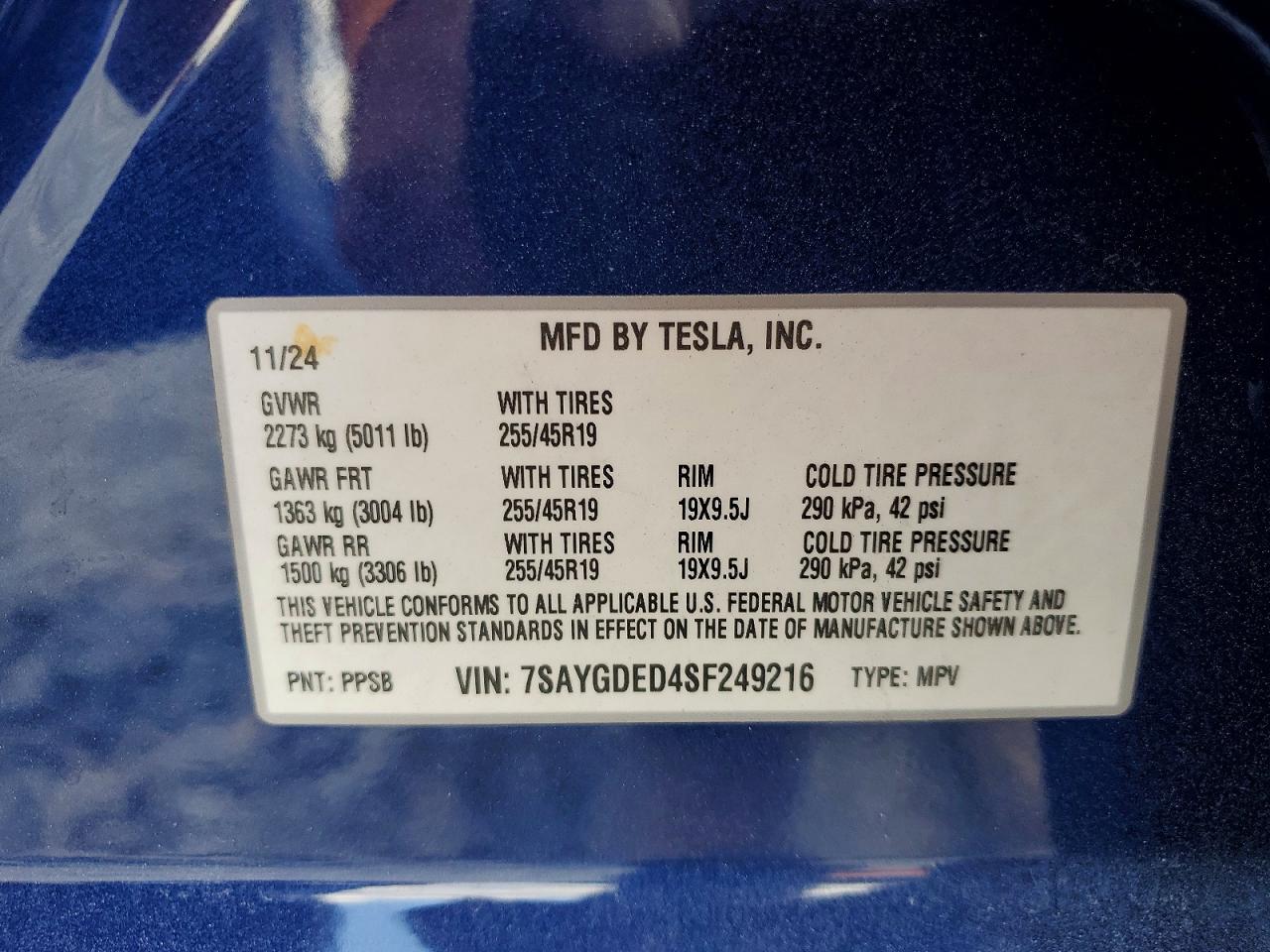 2025 TESLA MODEL Y
