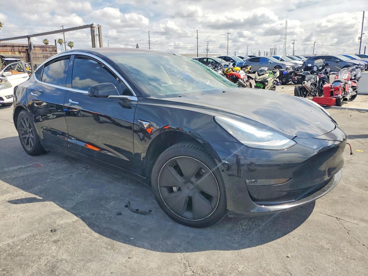 2018 TESLA MODEL 3