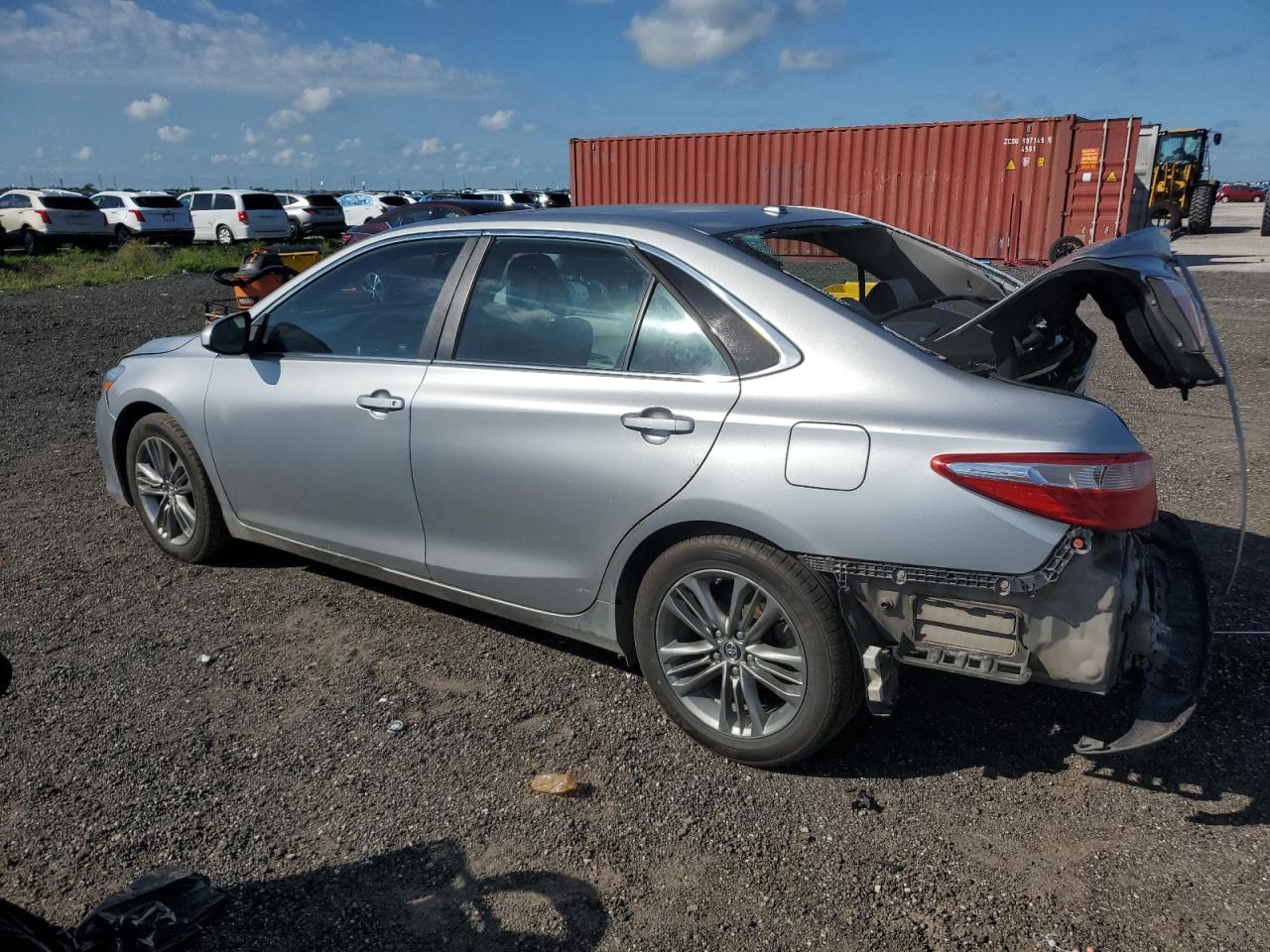 2015 TOYOTA CAMRY