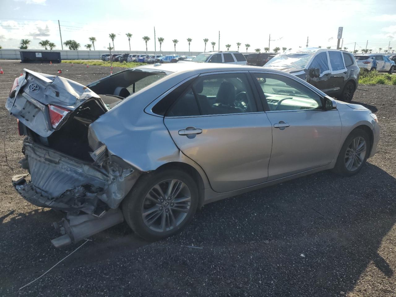2015 TOYOTA CAMRY