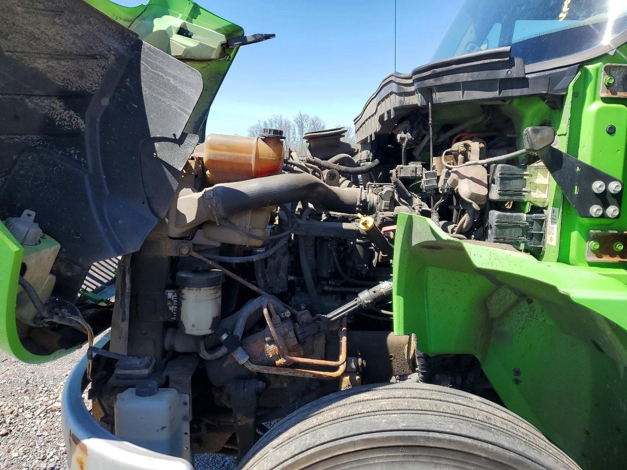 2014 INTERNATIONAL 4000 SERIE